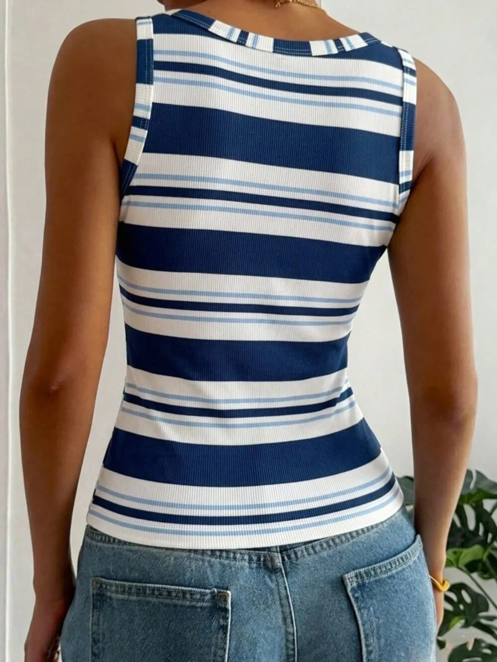 Blue Casual Women's Striped Round Neck Fitted Tank Top